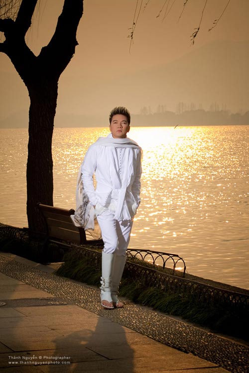 Đ&agrave;m Vĩnh Hưng l&atilde;ng tử Trung Hoa